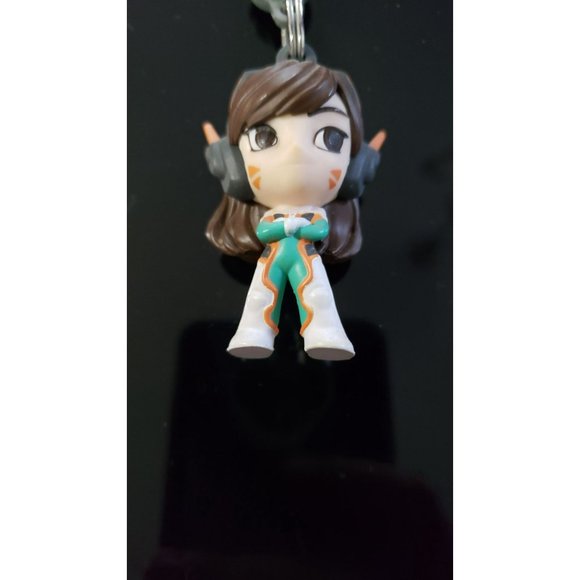 Overwatch D VA Series 2 Backpack Hanger Keychain Blizzard Blizzcon 2018 - Picture 5 of 6